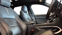 2022 (72) JAGUAR F-PACE 2.0 D200 R-Dynamic Black 5dr Auto AWD 4685654