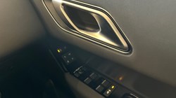 2025 (74) LAND ROVER RANGE ROVER VELAR 2.0 D200 MHEV Dynamic SE 5dr Auto 4740746