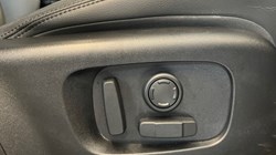 2025 (74) LAND ROVER RANGE ROVER VELAR 2.0 D200 MHEV Dynamic SE 5dr Auto 4740747