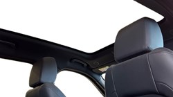 2025 (74) LAND ROVER RANGE ROVER VELAR 2.0 D200 MHEV Dynamic SE 5dr Auto 4740744