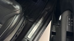 2020 (20) LAND ROVER DISCOVERY 3.0 SD6 HSE 5dr Auto 4696472