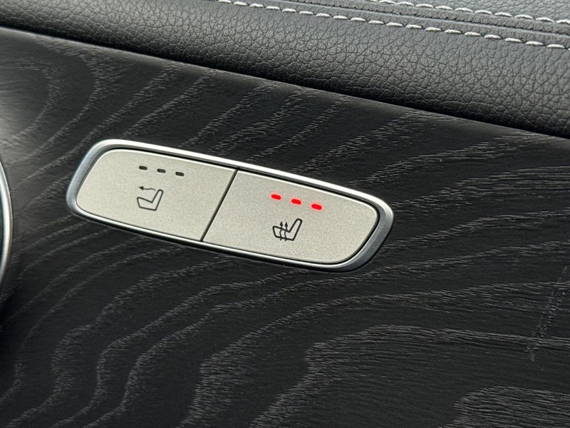 2021 (21) MERCEDES-BENZ E CLASS E400d 4Matic AMG Line Premium 2dr 9G-Tronic 4701829