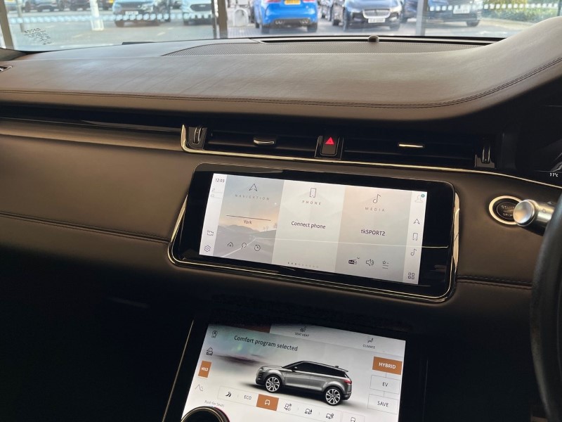 2021 (71) LAND ROVER RANGE ROVER EVOQUE 1.5 P300e Autobiography 5dr Auto 4720613