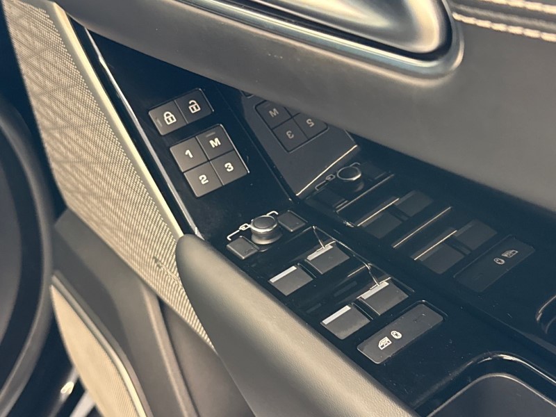 2022 (72) Range Rover Velar 2.0 D200 Edition 5Dr Auto Estate 4739735