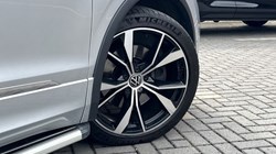 2020 (70) VOLKSWAGEN TIGUAN 2.0 TDI 200 4Motion R-Line 5dr DSG 4735126