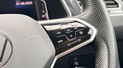 2020 (70) VOLKSWAGEN TIGUAN 2.0 TDI 200 4Motion R-Line 5dr DSG 4735109