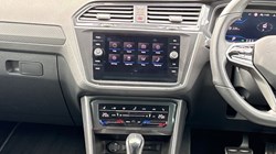 2020 (70) VOLKSWAGEN TIGUAN 2.0 TDI 200 4Motion R-Line 5dr DSG 4735095
