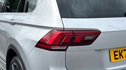 2020 (70) VOLKSWAGEN TIGUAN 2.0 TDI 200 4Motion R-Line 5dr DSG 4735100