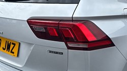 2020 (70) VOLKSWAGEN TIGUAN 2.0 TDI 200 4Motion R-Line 5dr DSG 4735124