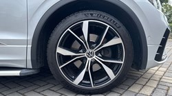 2020 (70) VOLKSWAGEN TIGUAN 2.0 TDI 200 4Motion R-Line 5dr DSG 4735089