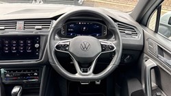 2020 (70) VOLKSWAGEN TIGUAN 2.0 TDI 200 4Motion R-Line 5dr DSG 4735096