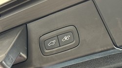 2020 (69) VOLVO V90 2.0 D4 Cross Country Plus 5dr AWD Geartronic 4741836