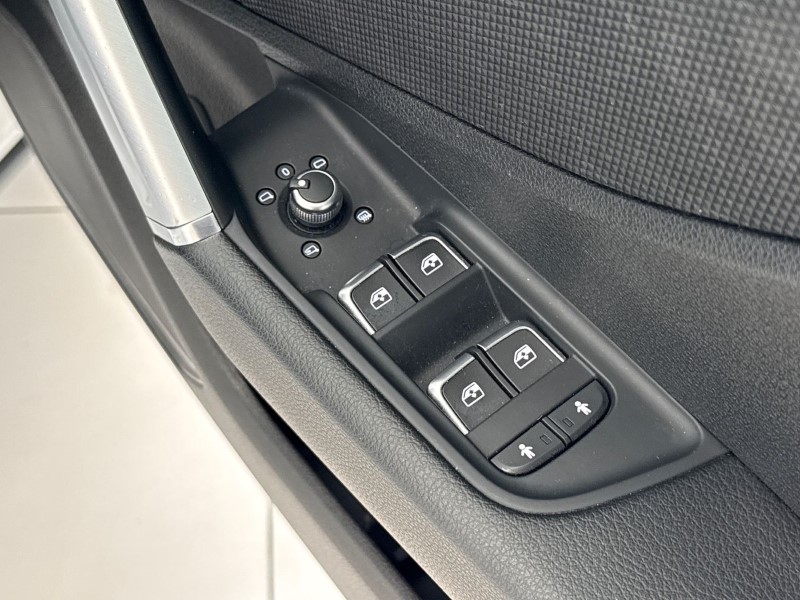 2023 (23) AUDI Q2 30 TFSI S Line 5dr 4720768