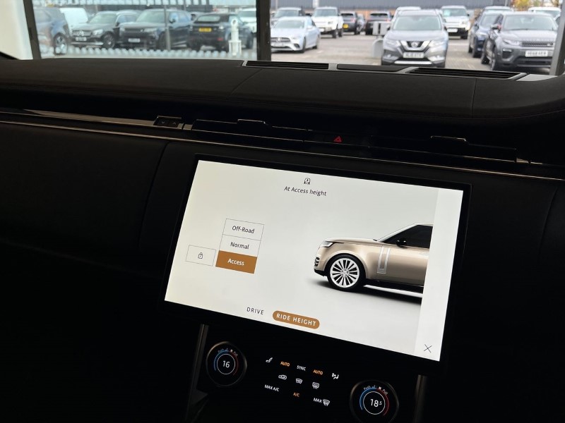 2022 (22) LAND ROVER RANGE ROVER 3.0 P400 SE 4dr Auto 4741942