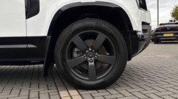 2023 (73) LAND ROVER DEFENDER 3.0 D250 X-Dynamic HSE 90 3dr Auto 4737379