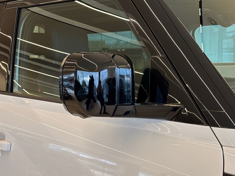 2023 (73) LAND ROVER DEFENDER 3.0 D250 X-Dynamic HSE 90 3dr Auto 4737420