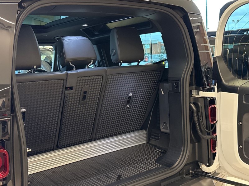 2023 (73) LAND ROVER DEFENDER 3.0 D250 X-Dynamic HSE 90 3dr Auto 4737410