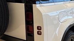 2023 (73) LAND ROVER DEFENDER 3.0 D250 X-Dynamic HSE 90 3dr Auto 4737417