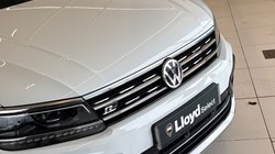2019 (69) VOLKSWAGEN TIGUAN 2.0 TDi 150 R-Line Tech 5dr DSG 4750083