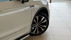 2019 (69) VOLKSWAGEN TIGUAN 2.0 TDi 150 R-Line Tech 5dr DSG 4750089