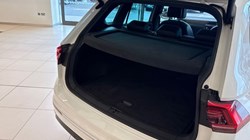 2019 (69) VOLKSWAGEN TIGUAN 2.0 TDi 150 R-Line Tech 5dr DSG 4750079