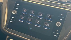 2019 (69) VOLKSWAGEN TIGUAN 2.0 TDi 150 R-Line Tech 5dr DSG 4750071