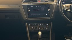 2019 (69) VOLKSWAGEN TIGUAN 2.0 TDi 150 R-Line Tech 5dr DSG 4750055