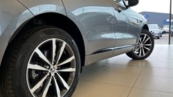 2024 (24) JAGUAR F-PACE 2.0 P400e R-Dynamic SE Black 5dr Auto AWD 4755418