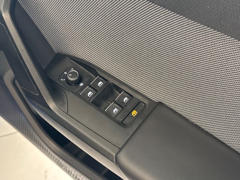 2020 (70) SEAT LEON 1.0 TSI EVO SE Dynamic 5dr 4749303