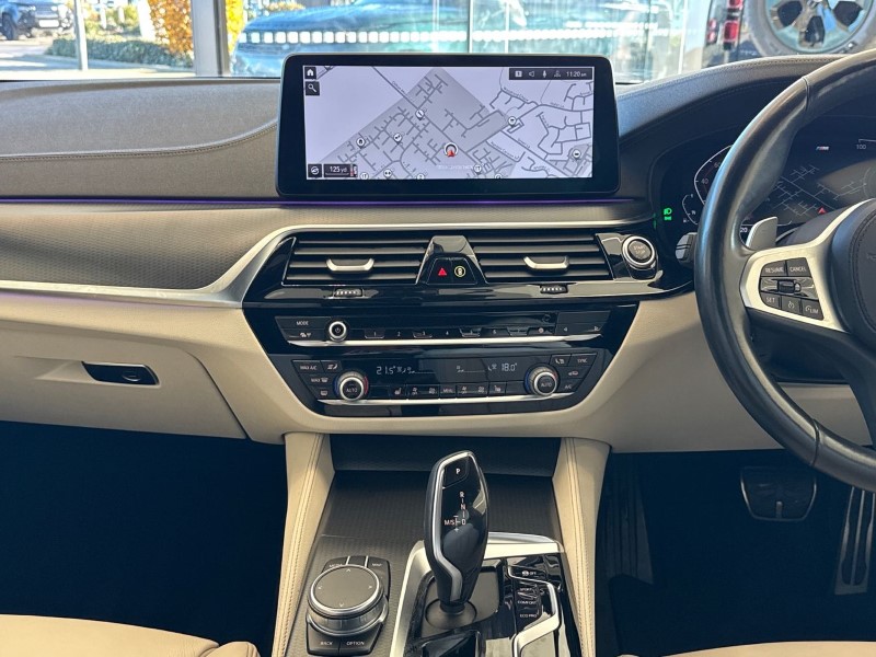 2020 (70) BMW 5 SERIES 520i MHT M Sport 5dr Step Auto 4762523