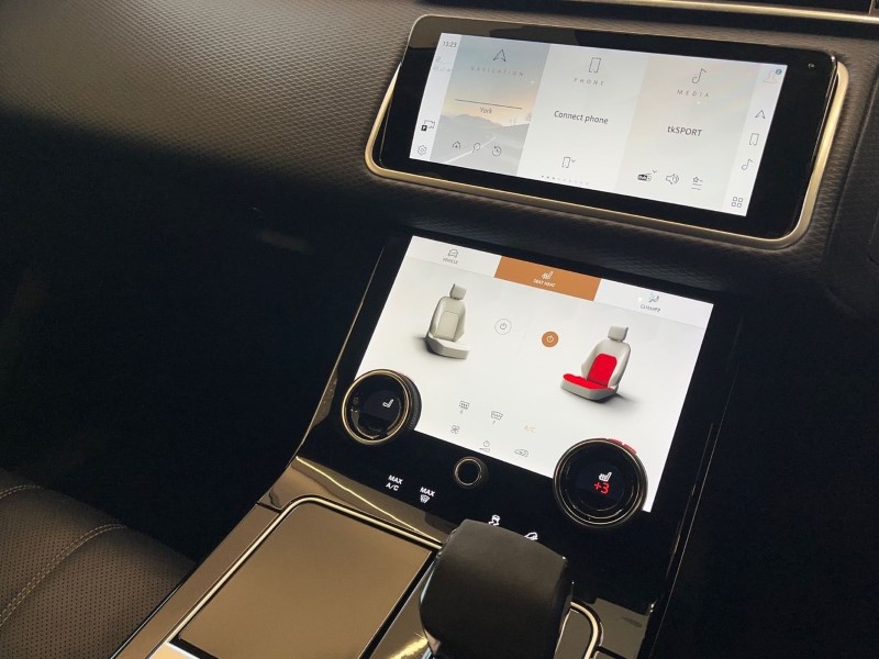 2022 (22) LAND ROVER RANGE ROVER VELAR 3.0 D300 MHEV R-Dynamic SE 5dr Auto 4768189