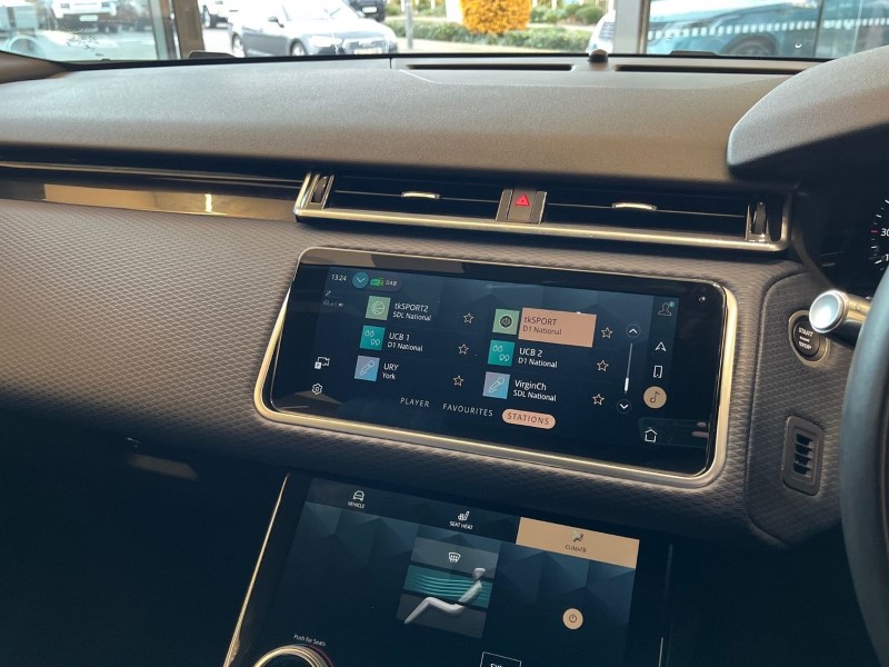 2022 (22) LAND ROVER RANGE ROVER VELAR 3.0 D300 MHEV R-Dynamic SE 5dr Auto 4768186