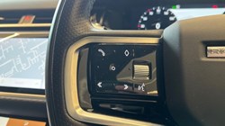 2022 (22) LAND ROVER RANGE ROVER VELAR 3.0 D300 MHEV R-Dynamic SE 5dr Auto 4768181