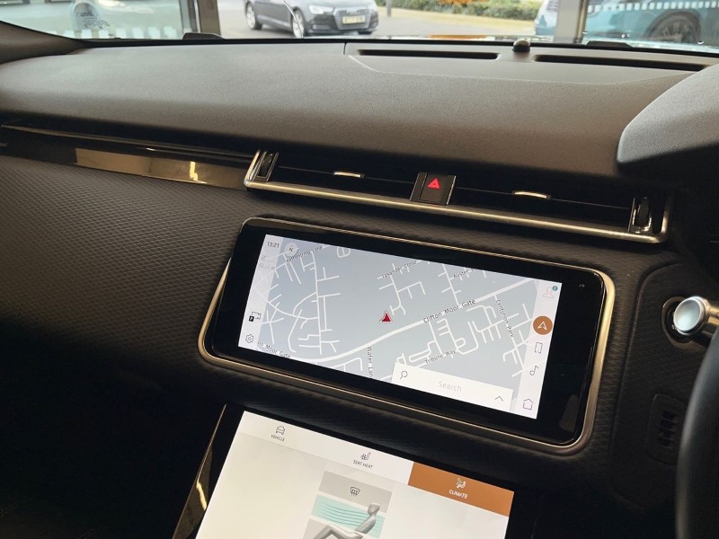 2022 (22) LAND ROVER RANGE ROVER VELAR 3.0 D300 MHEV R-Dynamic SE 5dr Auto 4768166