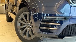 2022 (22) LAND ROVER RANGE ROVER VELAR 3.0 D300 MHEV R-Dynamic SE 5dr Auto 4768197