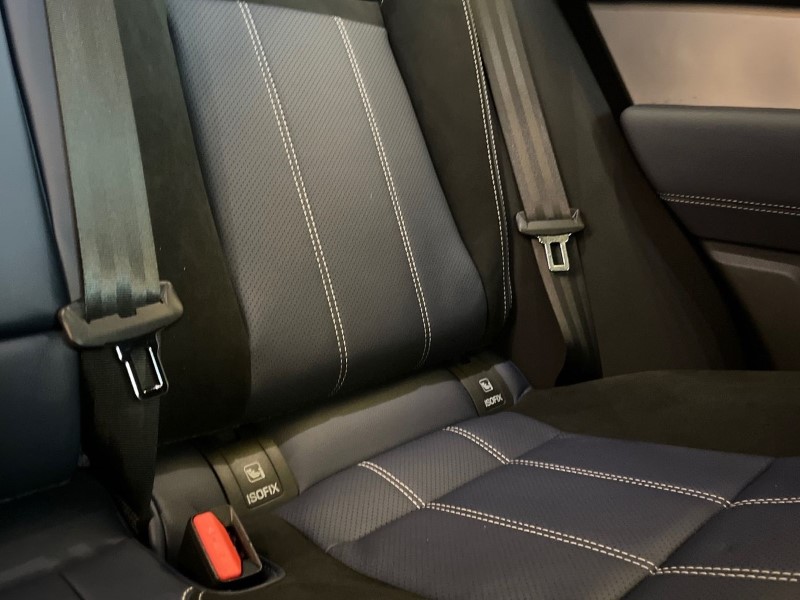 2022 (22) LAND ROVER RANGE ROVER VELAR 3.0 D300 MHEV R-Dynamic SE 5dr Auto 4768191