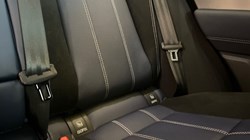 2022 (22) LAND ROVER RANGE ROVER VELAR 3.0 D300 MHEV R-Dynamic SE 5dr Auto 4768191