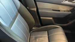 2022 (22) LAND ROVER RANGE ROVER VELAR 3.0 D300 MHEV R-Dynamic SE 5dr Auto 4768179
