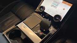 2022 (22) LAND ROVER RANGE ROVER VELAR 3.0 D300 MHEV R-Dynamic SE 5dr Auto 4768168