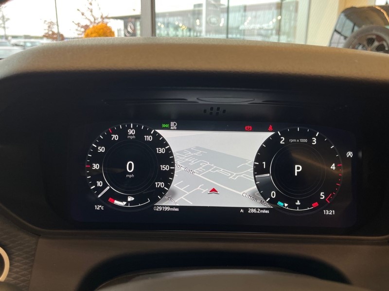 2022 (22) LAND ROVER RANGE ROVER VELAR 3.0 D300 MHEV R-Dynamic SE 5dr Auto 4768171