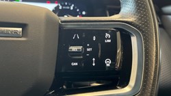 2022 (22) LAND ROVER RANGE ROVER VELAR 3.0 D300 MHEV R-Dynamic SE 5dr Auto 4768182