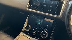 2022 (22) LAND ROVER RANGE ROVER VELAR 3.0 D300 MHEV R-Dynamic SE 5dr Auto 4768187