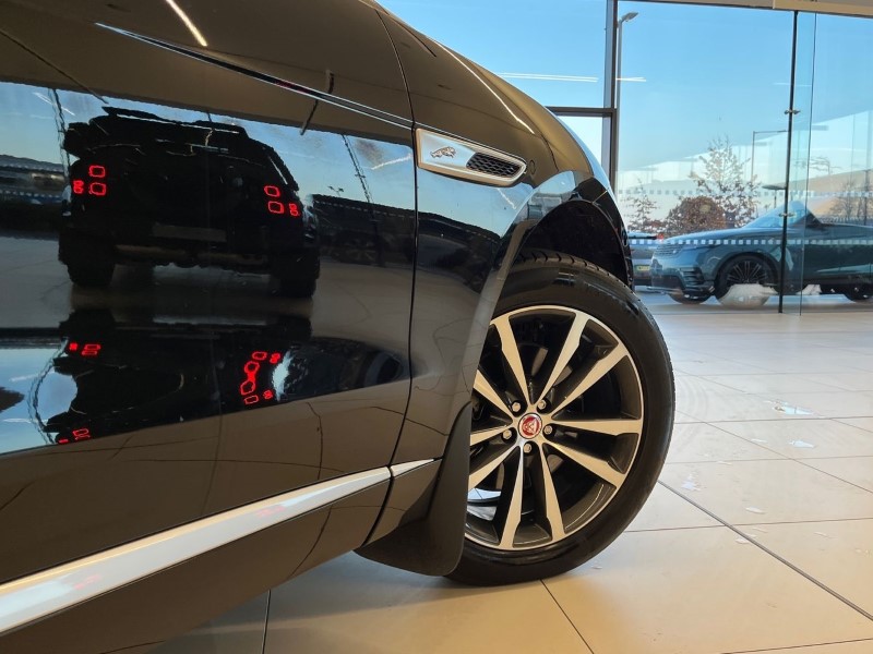 2022 (22) JAGUAR F-PACE 2.0 D200 R-Dynamic SE 5dr Auto AWD 4786906