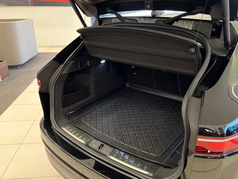 2022 (22) JAGUAR F-PACE 2.0 D200 R-Dynamic SE 5dr Auto AWD 4786896