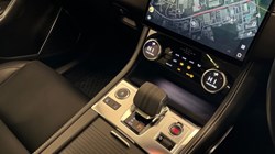 2022 (22) JAGUAR F-PACE 2.0 D200 R-Dynamic SE 5dr Auto AWD 4786871