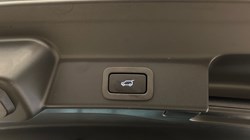 2022 (22) JAGUAR F-PACE 2.0 D200 R-Dynamic SE 5dr Auto AWD 4786897