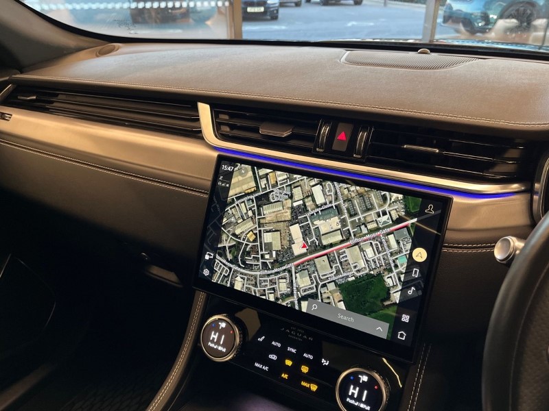 2022 (22) JAGUAR F-PACE 2.0 D200 R-Dynamic SE 5dr Auto AWD 4786869