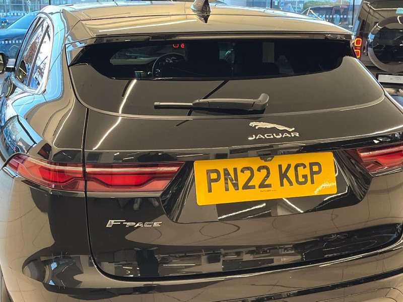 2022 (22) JAGUAR F-PACE 2.0 D200 R-Dynamic SE 5dr Auto AWD 4786903
