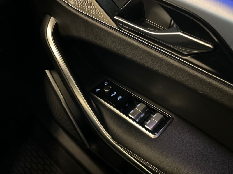 2022 (22) JAGUAR F-PACE 2.0 D200 R-Dynamic SE 5dr Auto AWD 4786881