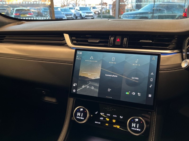 2022 (22) JAGUAR F-PACE 2.0 D200 R-Dynamic SE 5dr Auto AWD 4786887